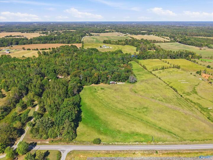 Property Photo:  10.6 Acres Stinnett Hollow Road  AL 35614 