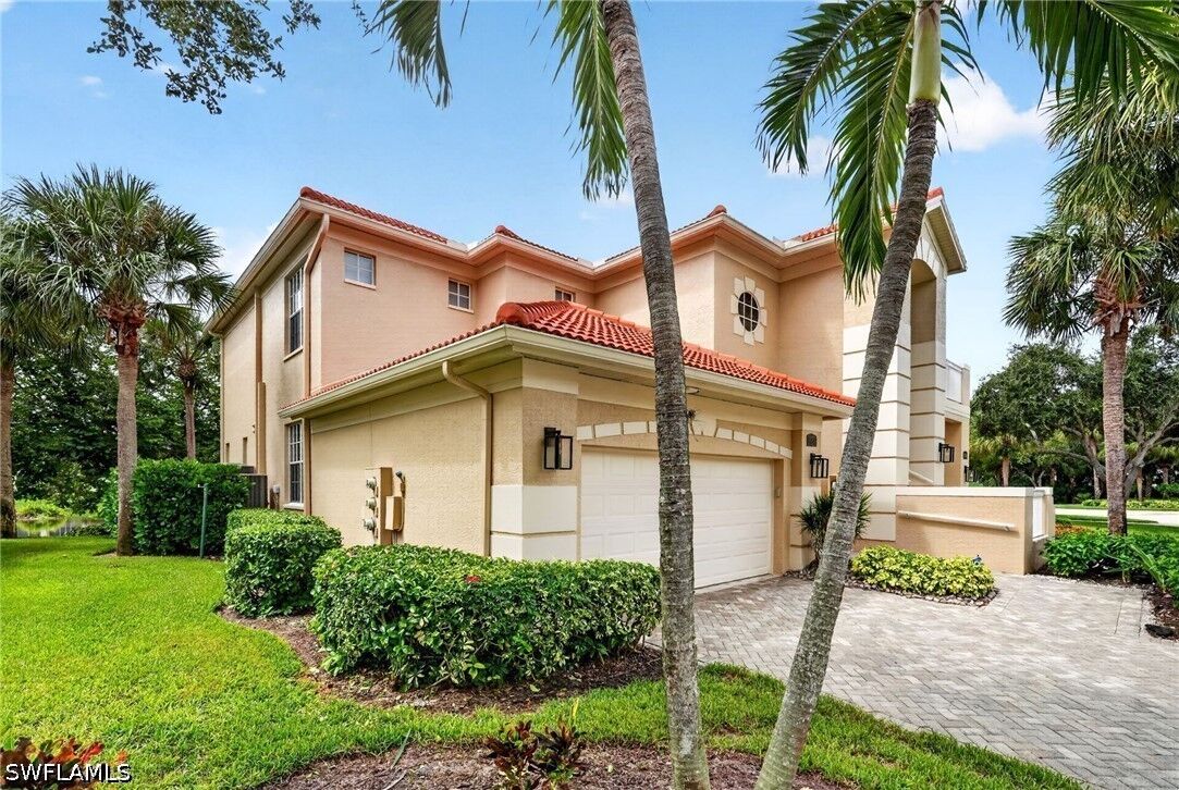 Property Photo: 26846 Wyndhurst Court 101 FL 34134