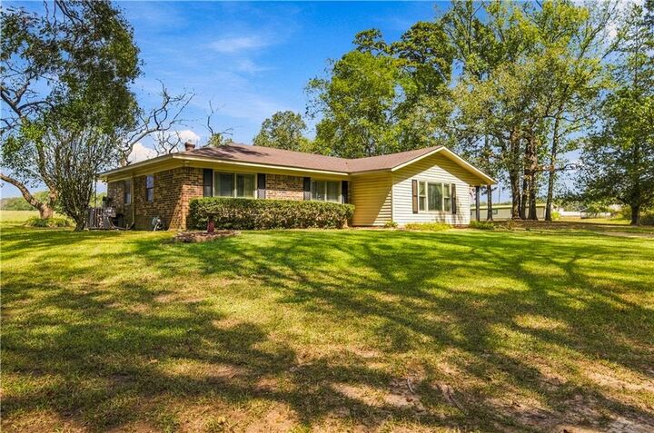 Property Photo: 3012 Allen Marthaville Road LA 71469