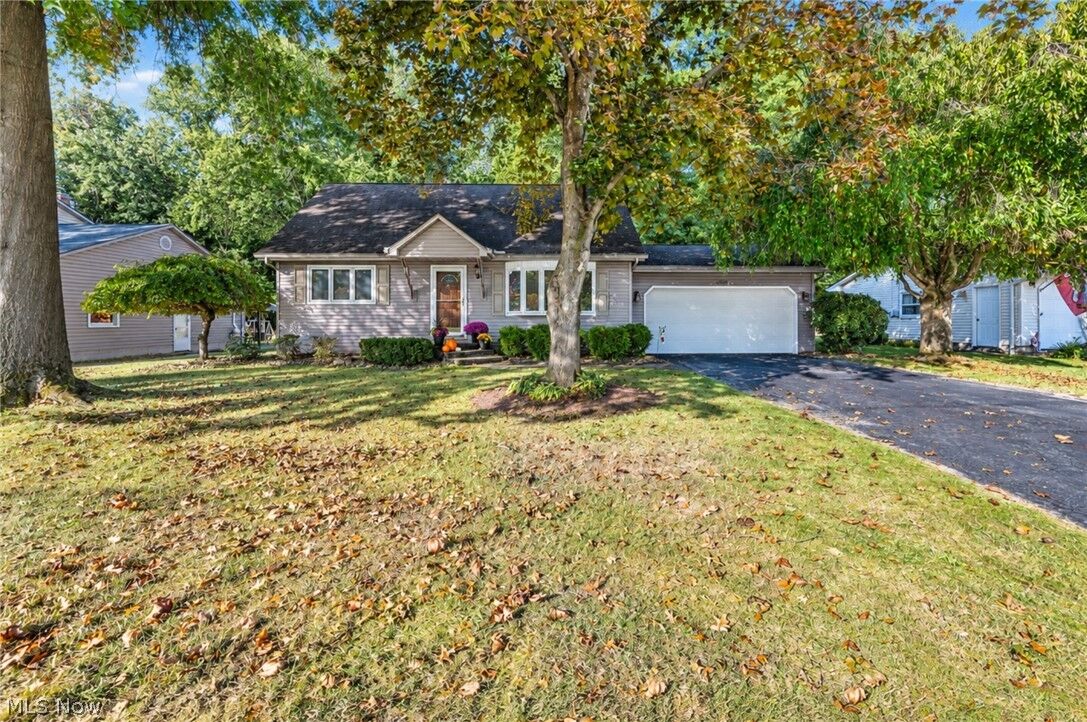 Property Photo:  2850 Vollmer Drive  OH 44511 