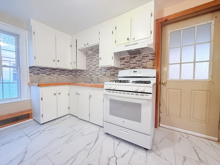 Property Photo:  60 High Street  NH 03743 