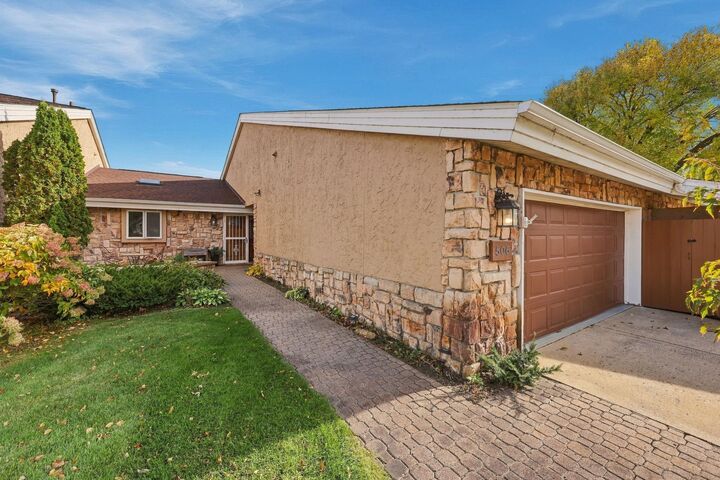 Property Photo: 506 Brook Lane MN 56301