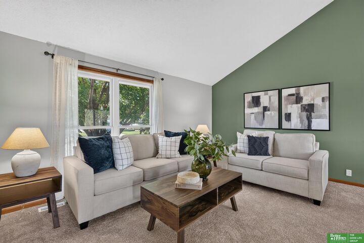 Property Photo:  5505 N 129th Street  NE 68164 