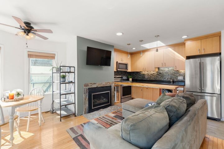 Property Photo:  239 Dorchester St 3  MA 02127 