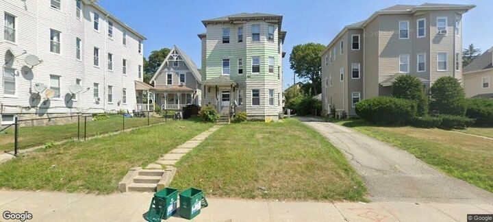 Property Photo:  149 Vernon St 2  MA 01610 