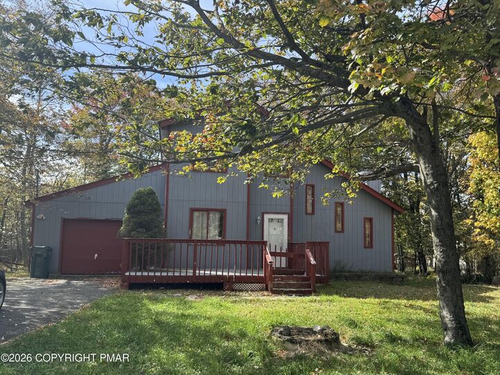 Property Photo: 9193 Buttonwood Court PA 18466