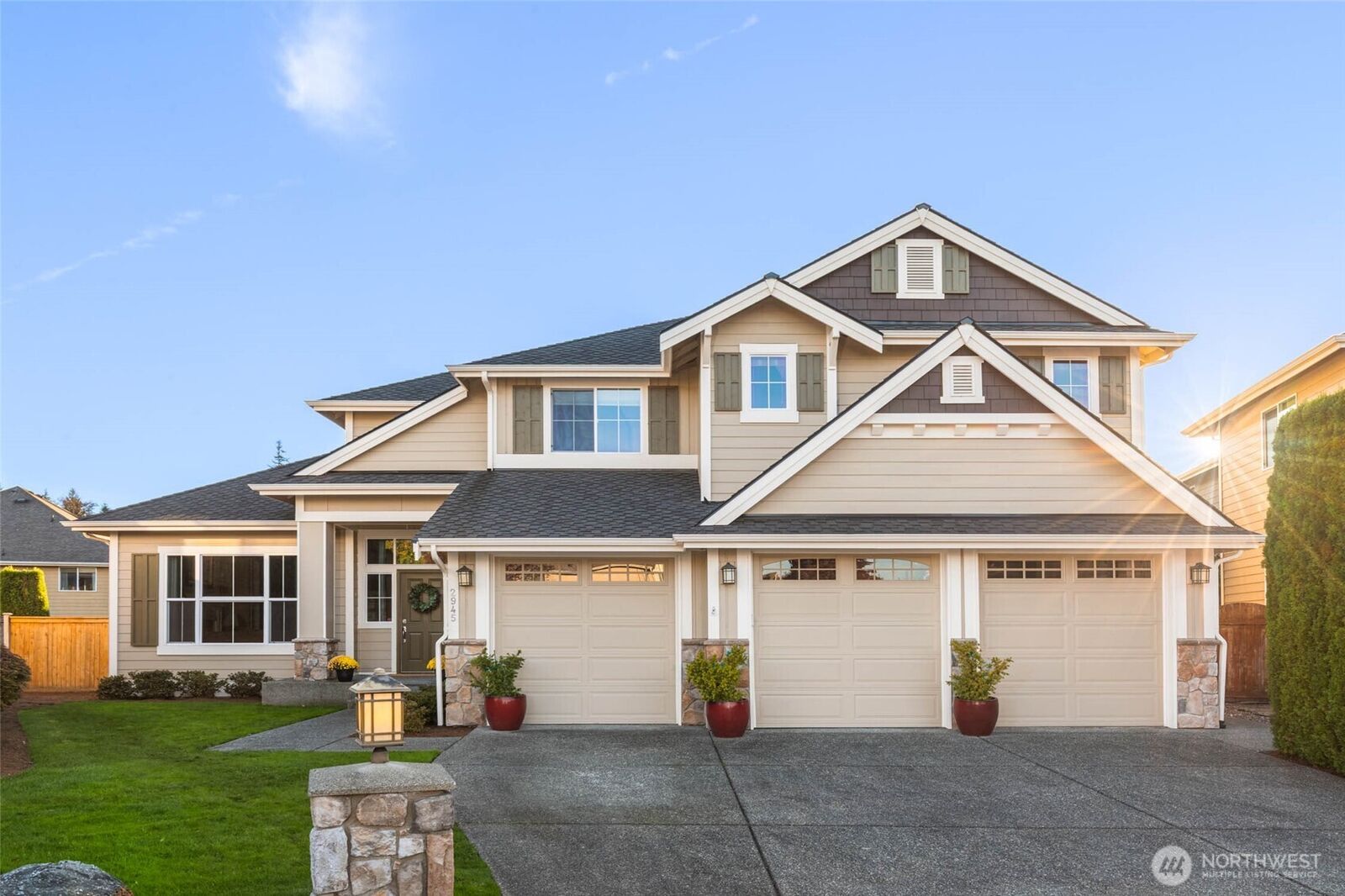 Property Photo: 2945 277th Terrace SE WA 98075