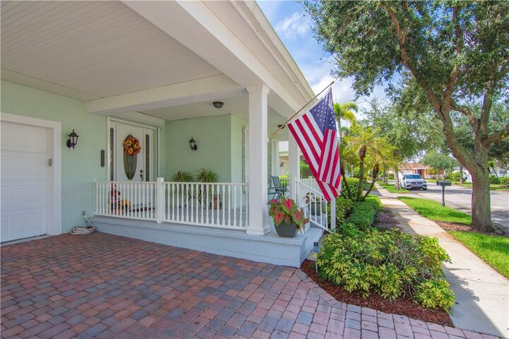 Property Photo: 7855 14th Lane FL 32966