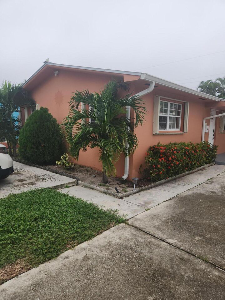 Property Photo: 932 Green Street A FL 33405