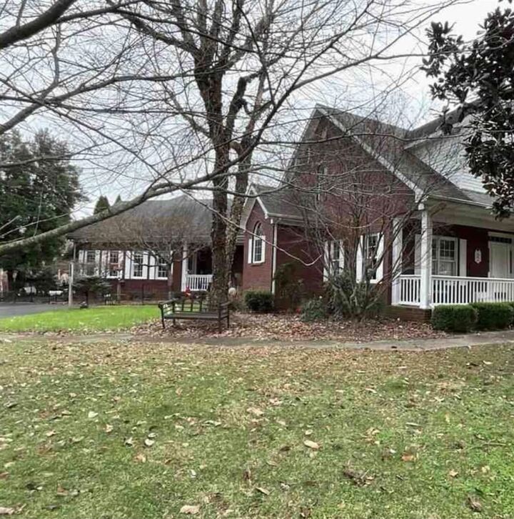 Property Photo:  530 Hunts Lane  KY 43103 