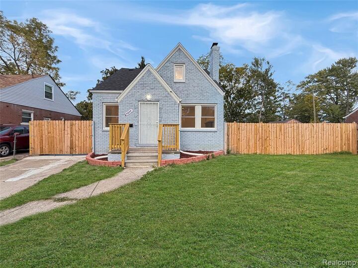 Property Photo:  4844 Manistique Street  MI 48215 