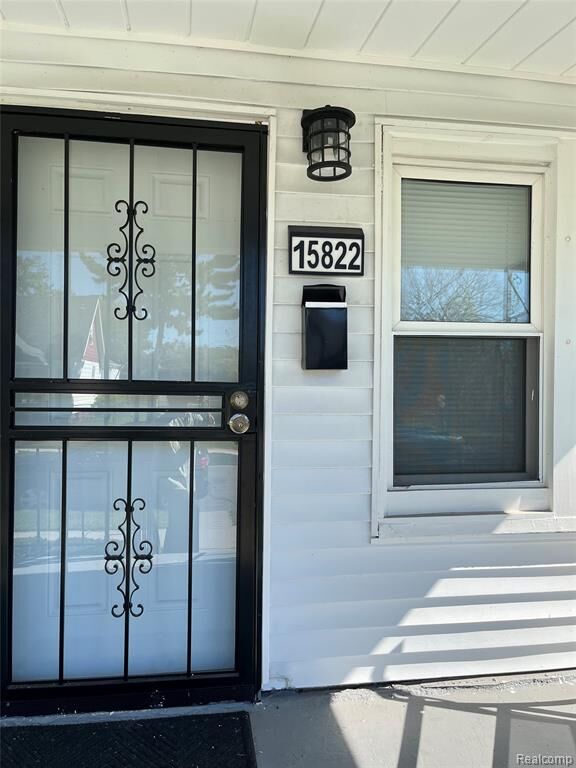 Property Photo:  15822 Quincy Street  MI 48238 