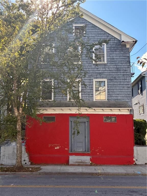 Property Photo:  836 Douglas Avenue  RI 02908 