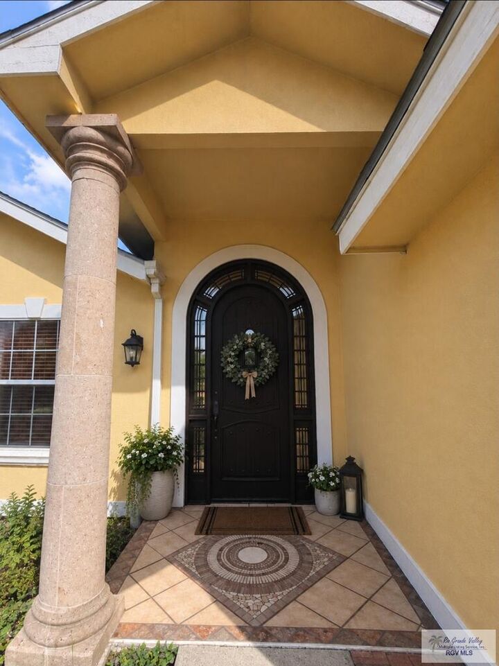 Property Photo:  324 Clubhouse Rd.  TX 78521 