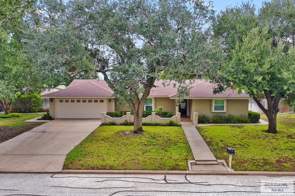 Property Photo:  524 E Palm Valley Dr.  TX 78552 