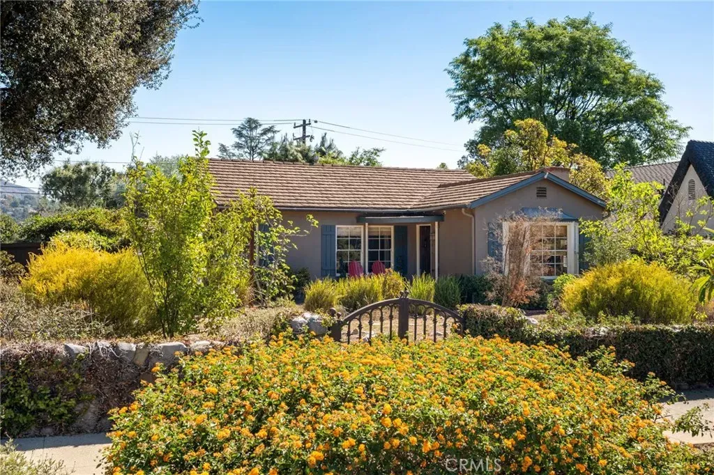 Property Photo:  1856 Harding Avenue  CA 91001 