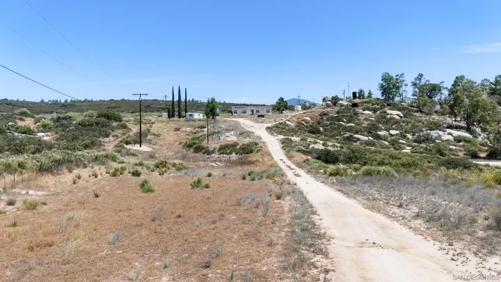 Property Photo:  2075 Boulder Oaks Rd  CA 91963 