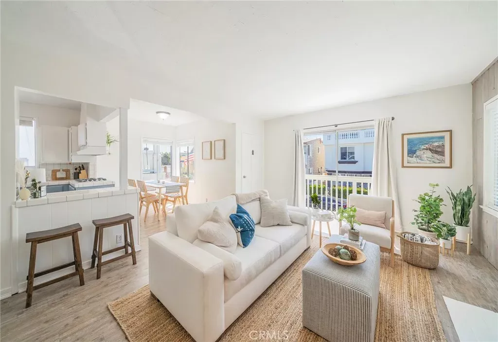 Property Photo:  333 28th Street  CA 90254 
