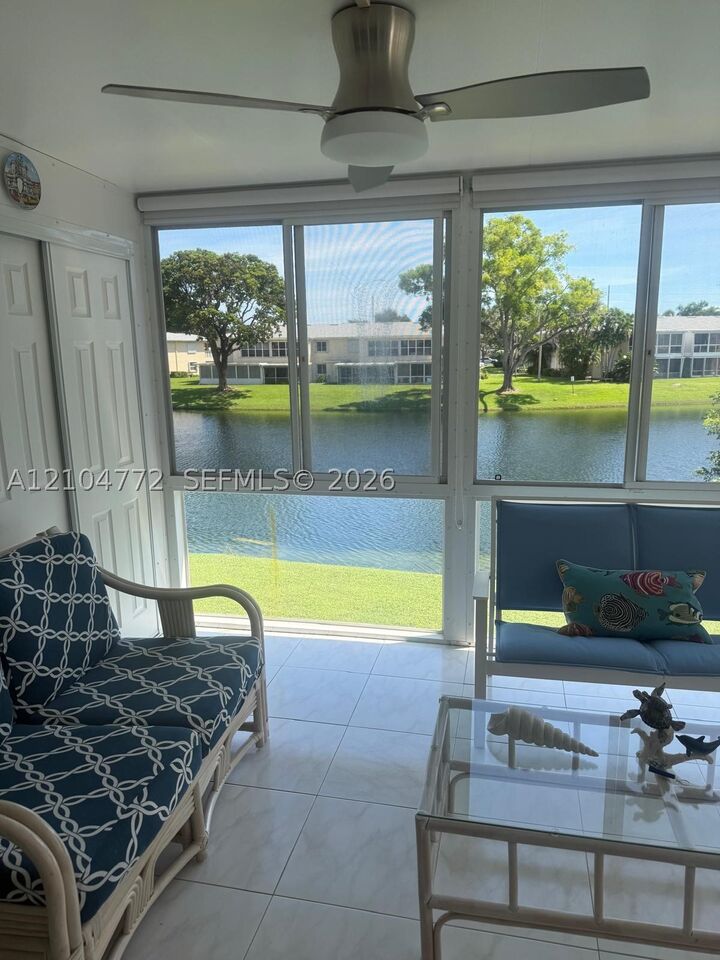 Property Photo:  1421 NW 19th Ter 202  FL 33445 