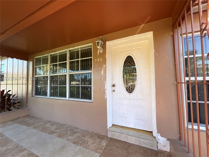 Property Photo:  140 NE 171st St  FL 33162 