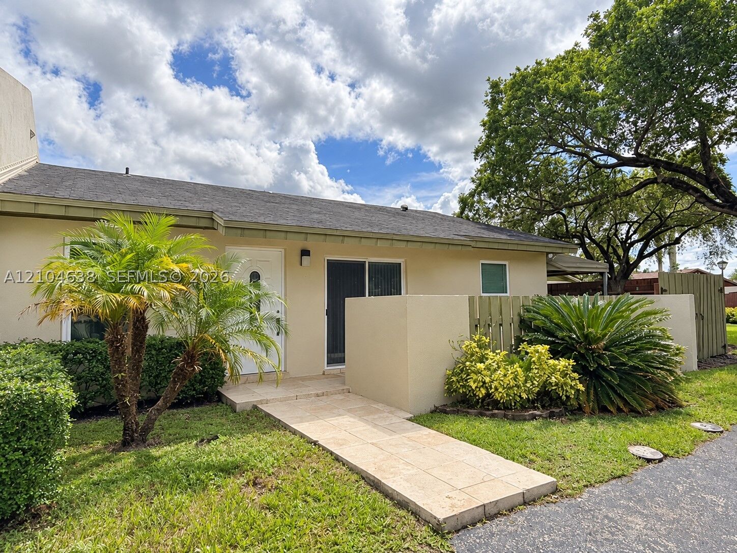 Property Photo: 12446 SW 115th Ter 12446 FL 33186
