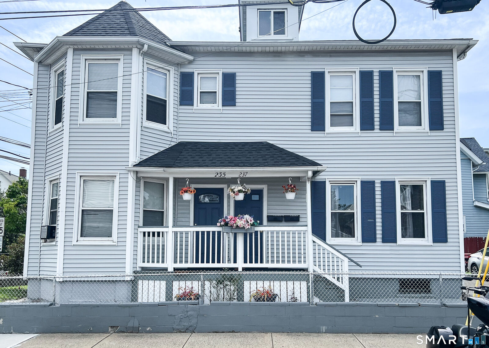 Property Photo: 235-237 Hanover Street CT 06605