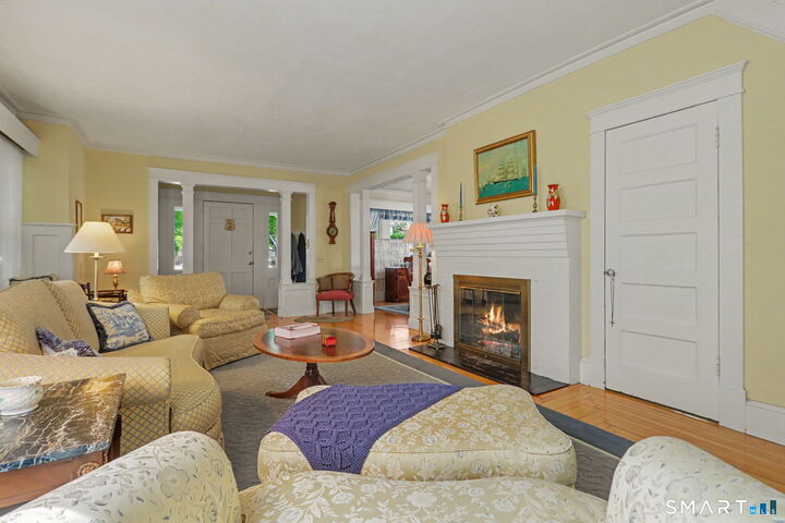 Property Photo:  27 Washington Avenue  CT 06810 