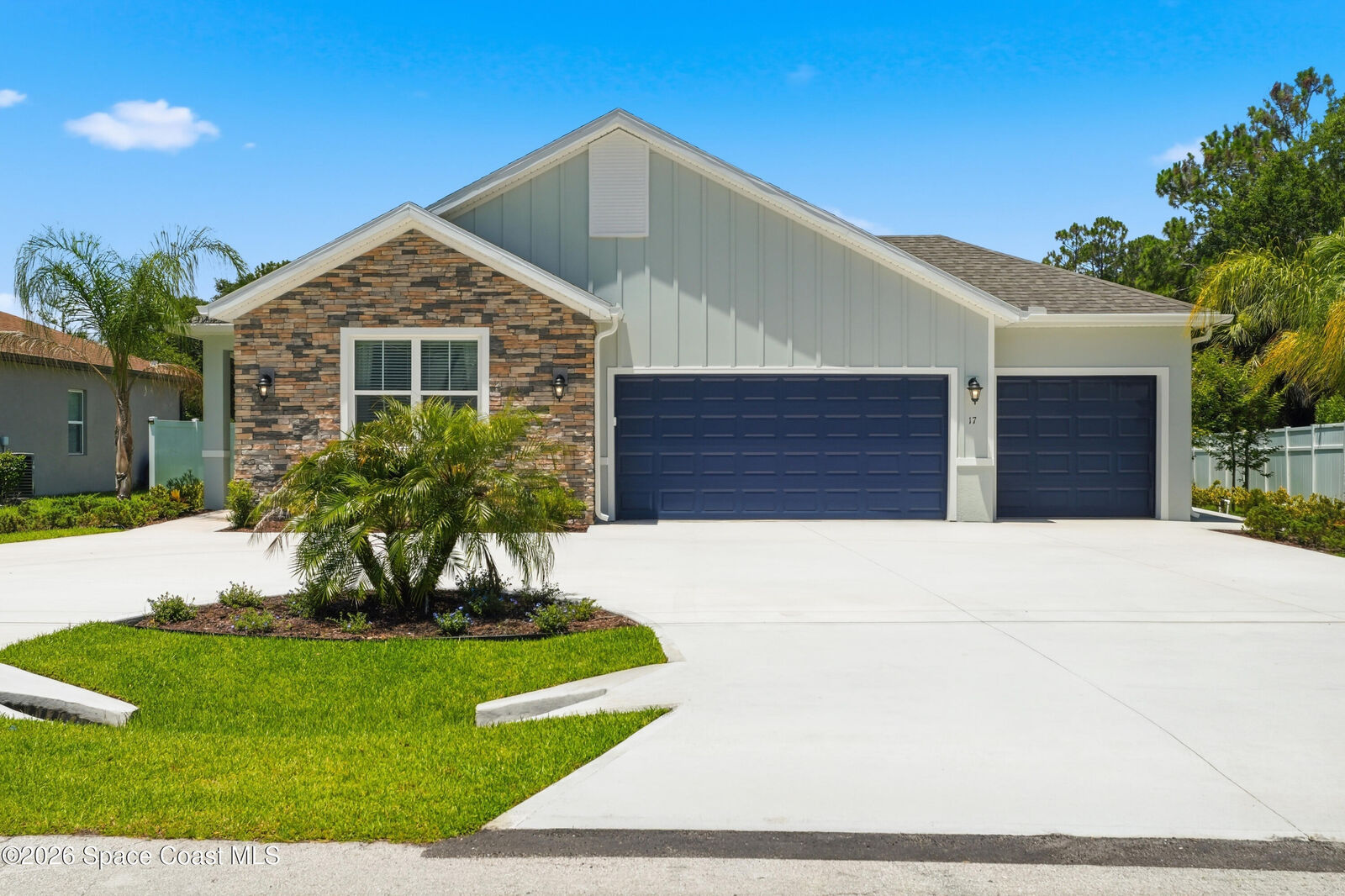 Property Photo:  849 Taluga Avenue SE  FL 32909 