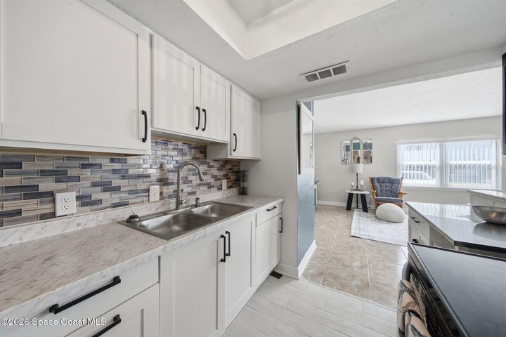 Property Photo: 230 Columbia Drive FL 32920