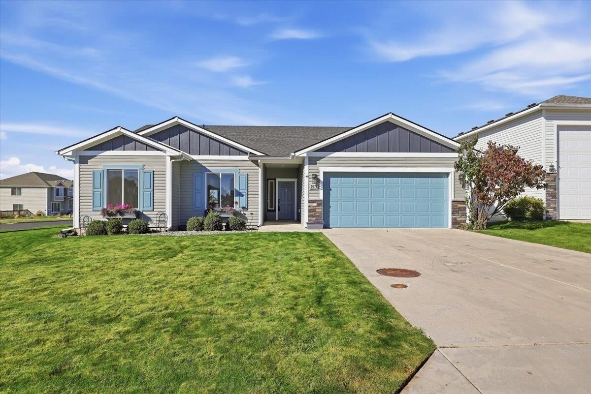 Property Photo: 9515 N Prescott Ct WA 99208