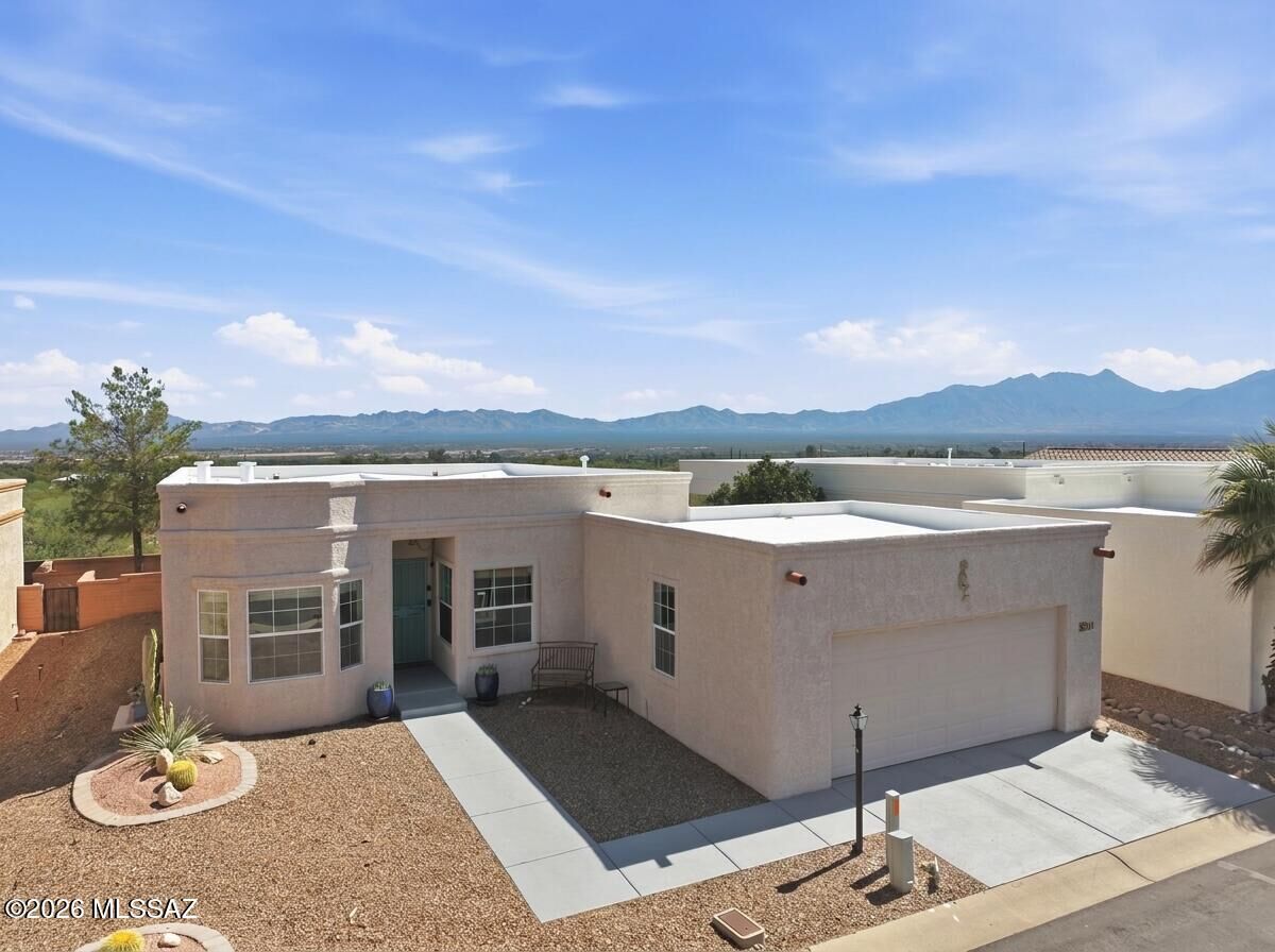 Property Photo:  512 W Riverdale Court  AZ 85614 