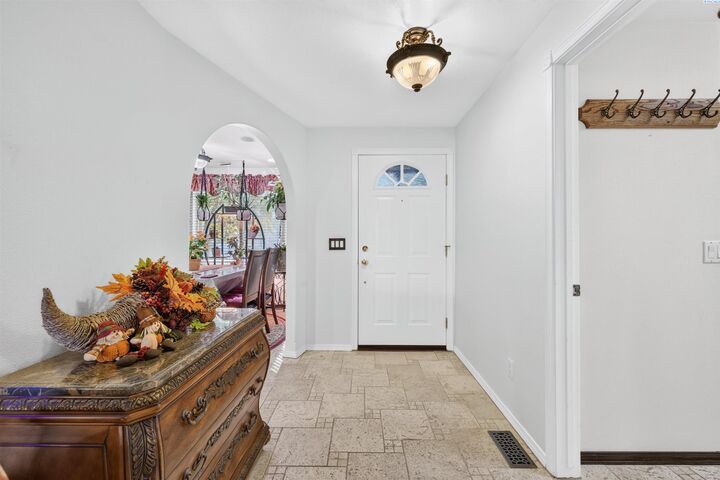 Property Photo: 4316 W 8th Avenue WA 99336