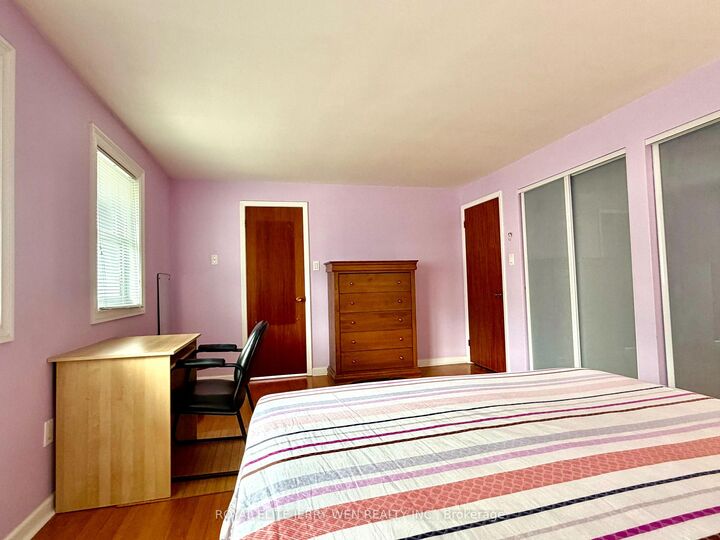 Property Photo: 44 Castledene Crescent ON M1T 1S1
