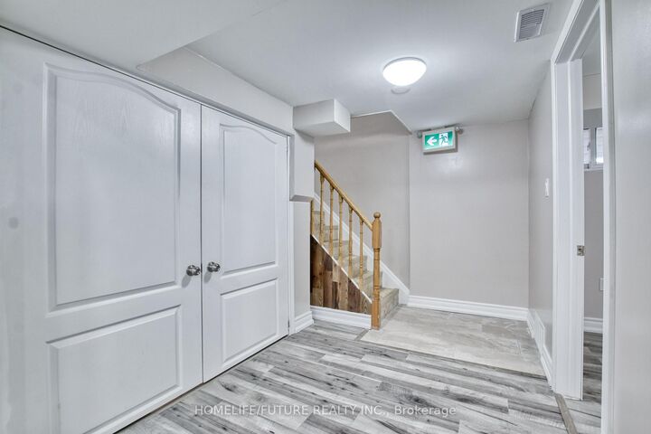 Property Photo:  115 Lowcrest Boulevard Bsmt  ON M1T 1K7 