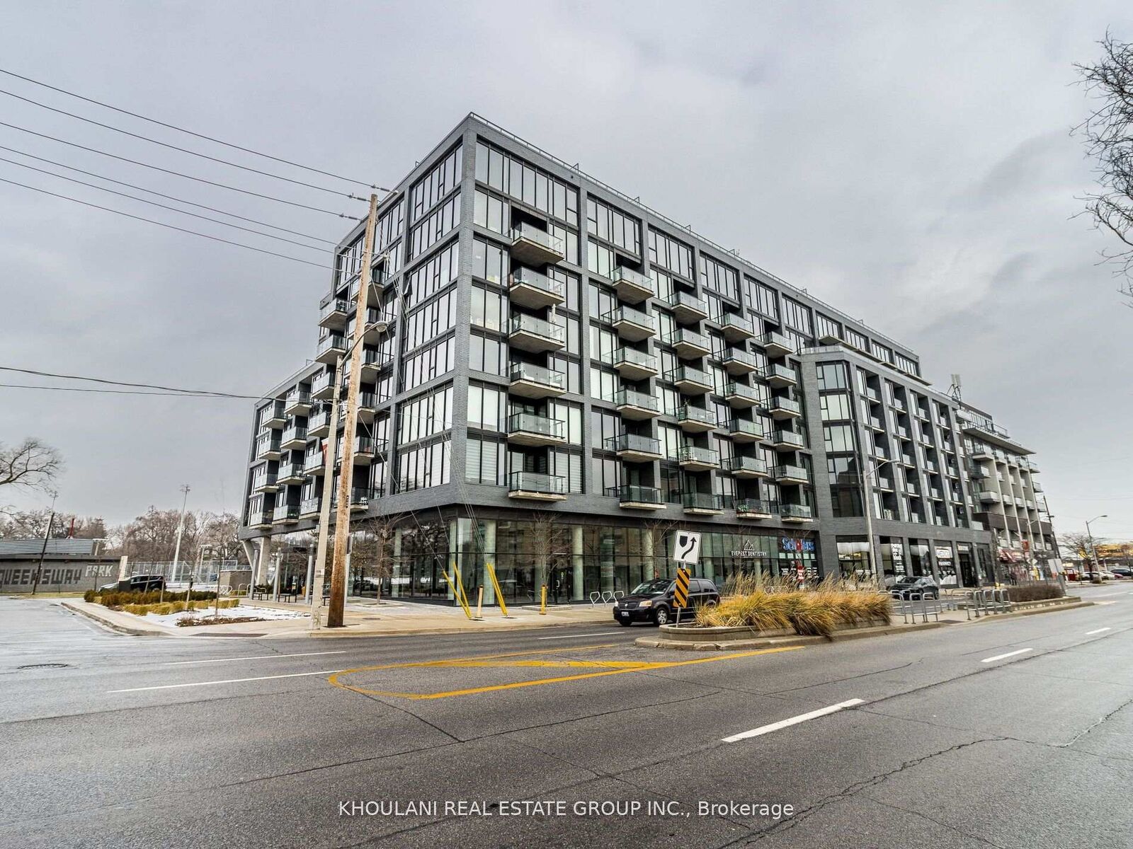 Property Photo:  7 Smith Crescent 204  ON M8Z 0G3 