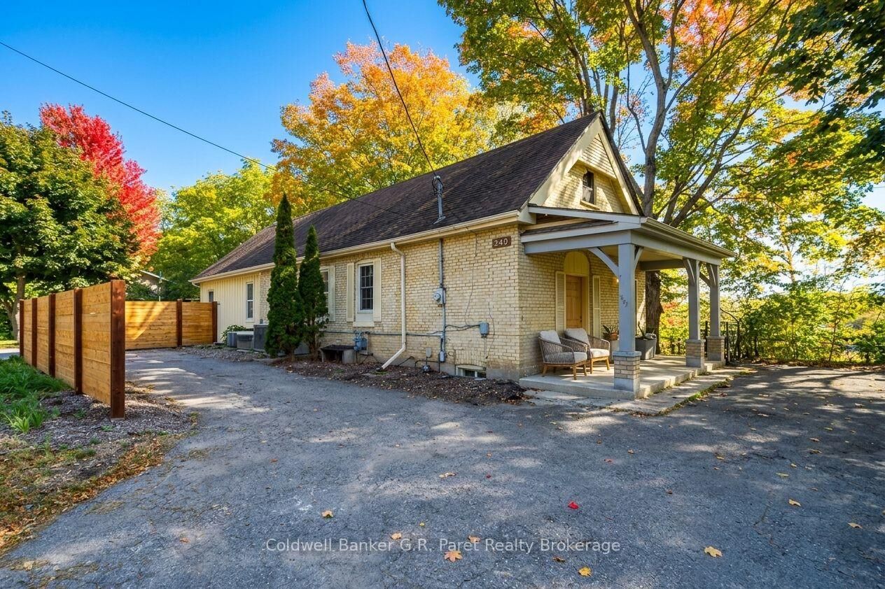 Property Photo:  340 Riverside Drive  ON N6H 1E9 