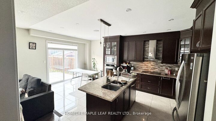Property Photo: 8 Ricardo Road ON L6P 3Z1