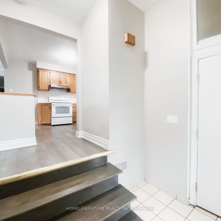 Property Photo: 5 Watson Street Main ON M1C 1E2