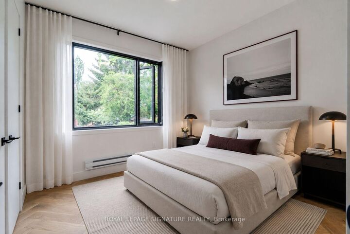 Property Photo:  390 Palmerston Boulevard Laneway  ON M6G 2N6 