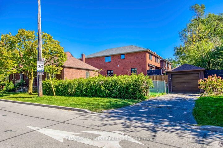 Property Photo:  389 Lawrence Avenue W  ON M5M 1B9 