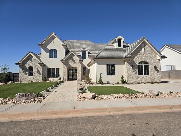 Property Photo: 2412 S Breckenridge Dr UT 84790