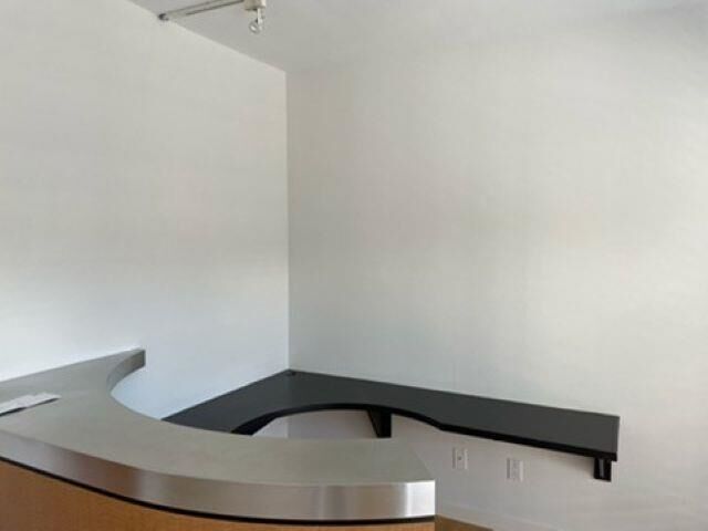 Property Photo:  650 Clyde Avenue 12  BC V7T 1E2 