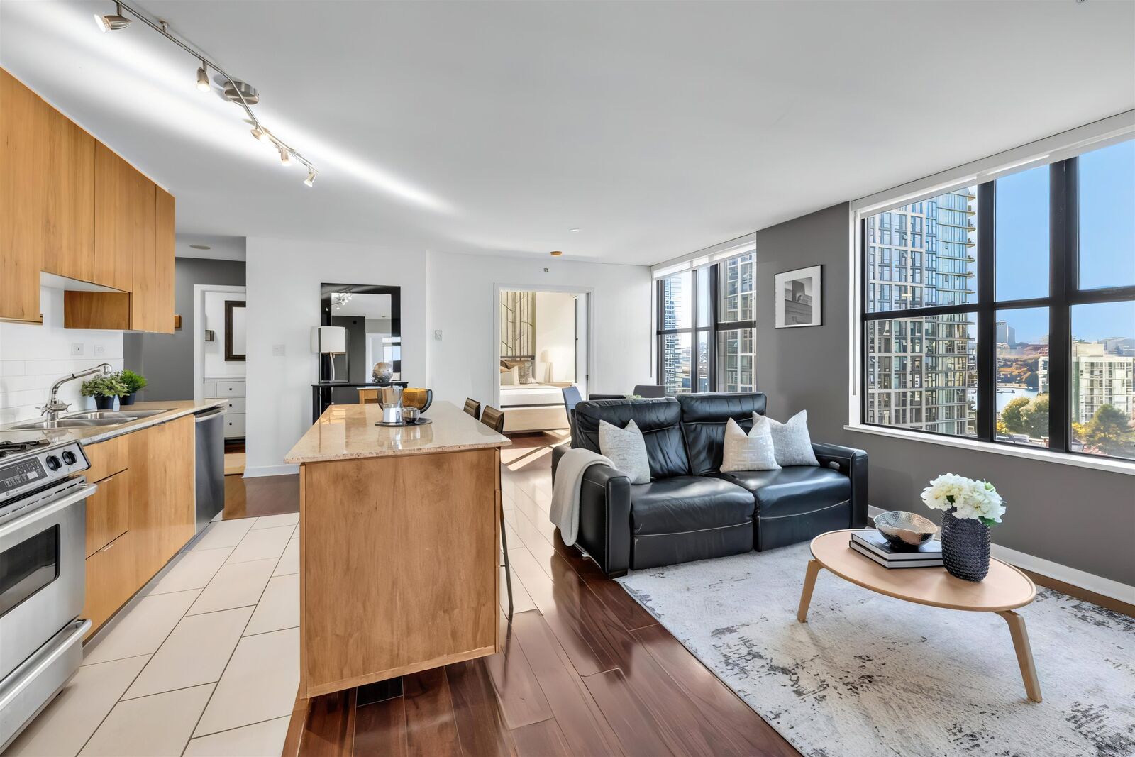Property Photo:  989 Beatty Street 1507  BC V6Z 3C2 