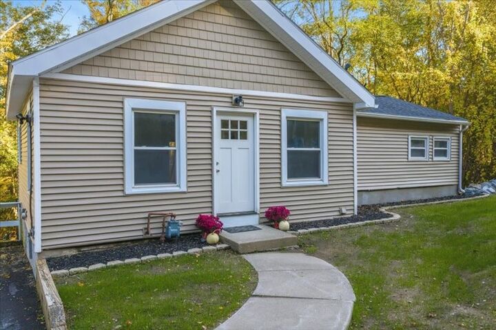 Property Photo:  163 Pennsylvania Avenue  NY 13903 
