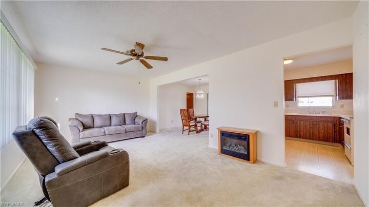 Property Photo:  401 Parkside St  FL 33936 