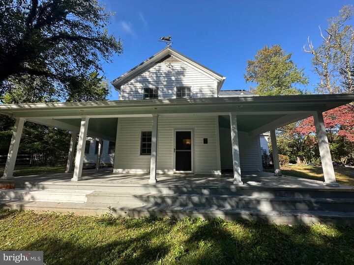 Property Photo:  326 Walker Road  VA 22066 