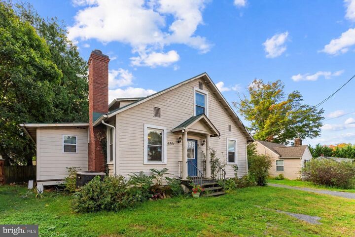 Property Photo: 8551 Anderson Avenue VA 20115