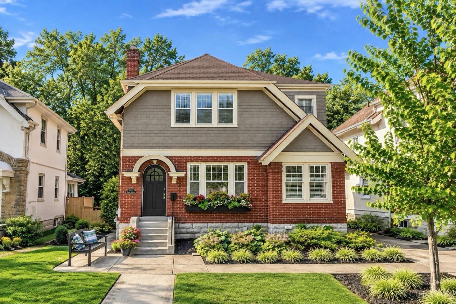Property Photo:  3759 Ault Park Avenue  OH 45208 