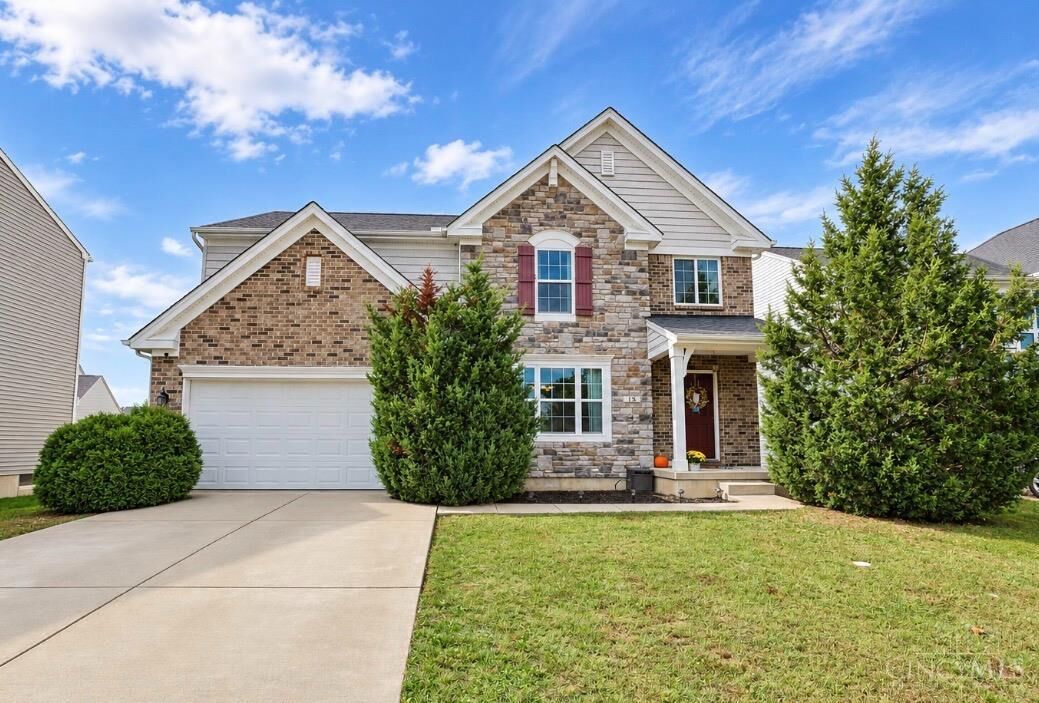 Property Photo: 18 Belwood Court OH 45102