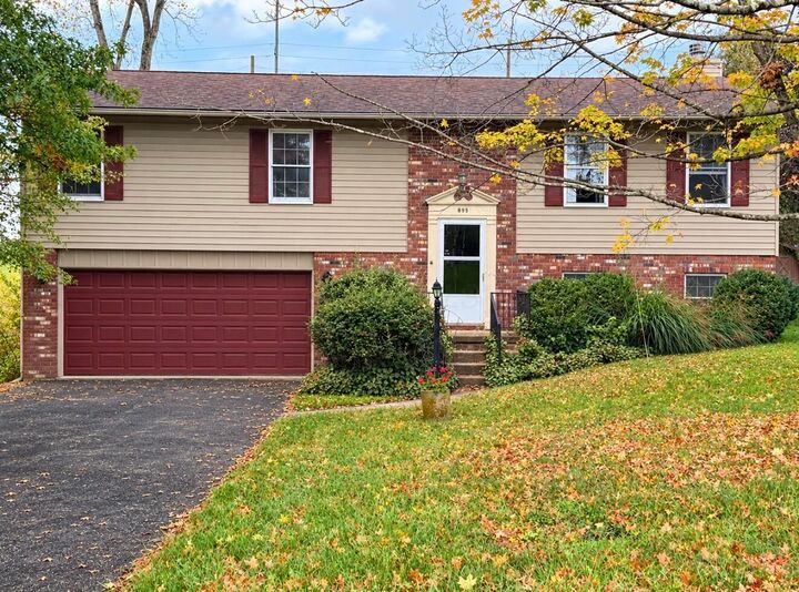 Property Photo: 895 Forest Hills Road OH 43056